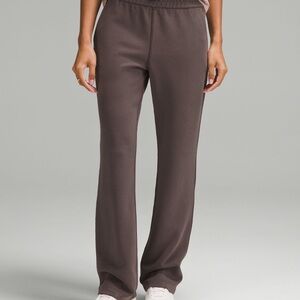 NWOT lululemon Softstreme High-Rise Pant Regular (Espresso color)